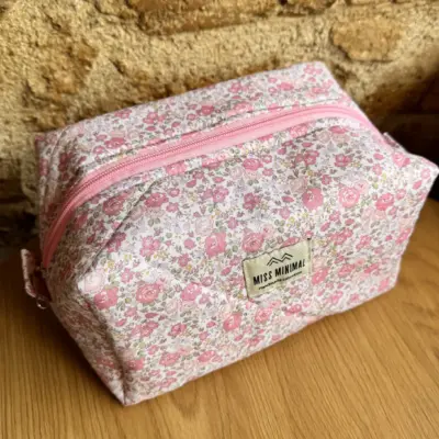 Pink Romance Zipper Box