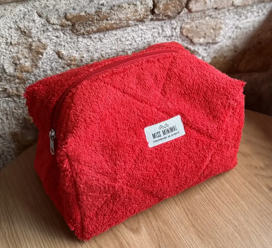 IMG_9371 Red Towel Zipper Box