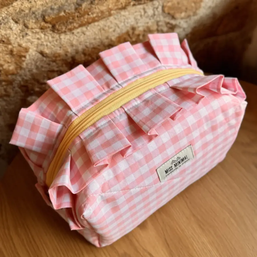 Amanda Romantic Style Zipper Box