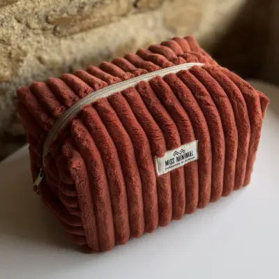 IMG_4735 Teracotta Velvet Zipper Box