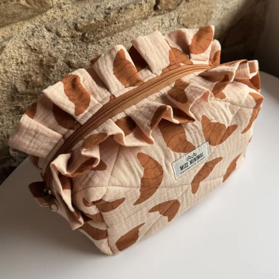 IMG_4962 Croissant Zipper Box Romantic Style