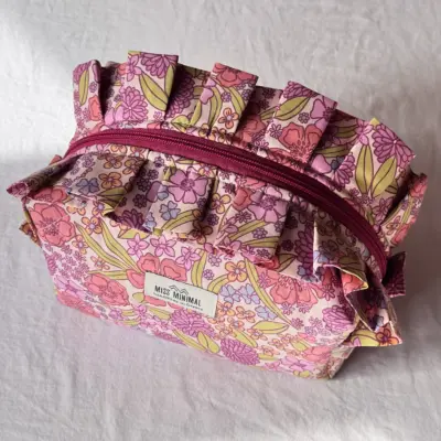 IMG_0134 Miller Cherries Zipper Box Romantic Style