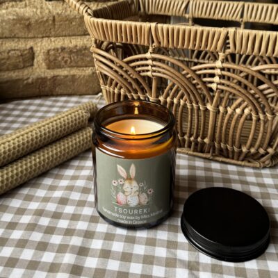 Minimal Candle Tsoureki